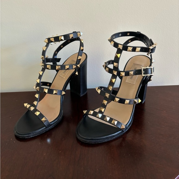 Valentino Rockstud Ankle Strap Sandal - Picture 3 of 11